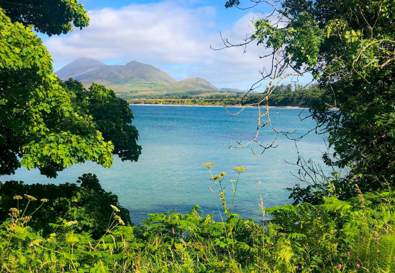 Springwood Cottage Louisburgh. Coastal holiday home Co Mayo. 