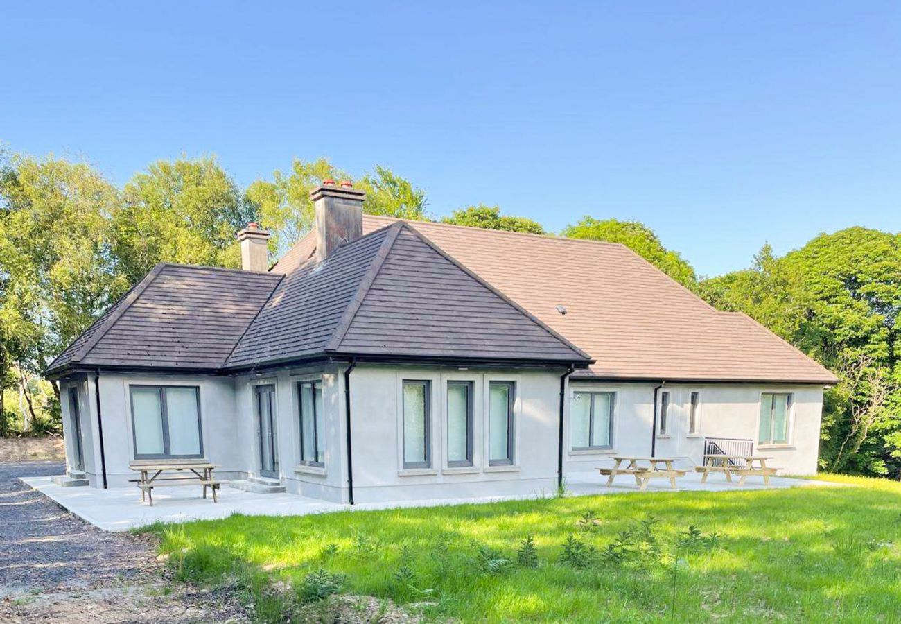 Lough Conn Haven Holiday Home. Large home for family or group booking. Rural landscape. 