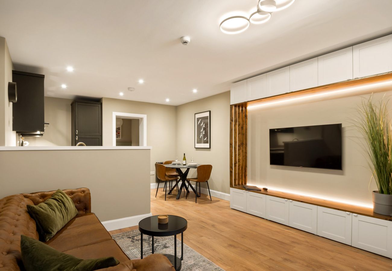 Main Street Hideaway Clifden. 1 bedroom studio apartment sleeps 3